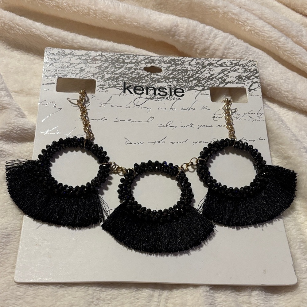 Kensie Black Beaded Fringe Necklace with gold chain